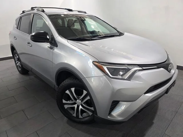 Used 2017 Silver Toyota LE image 7