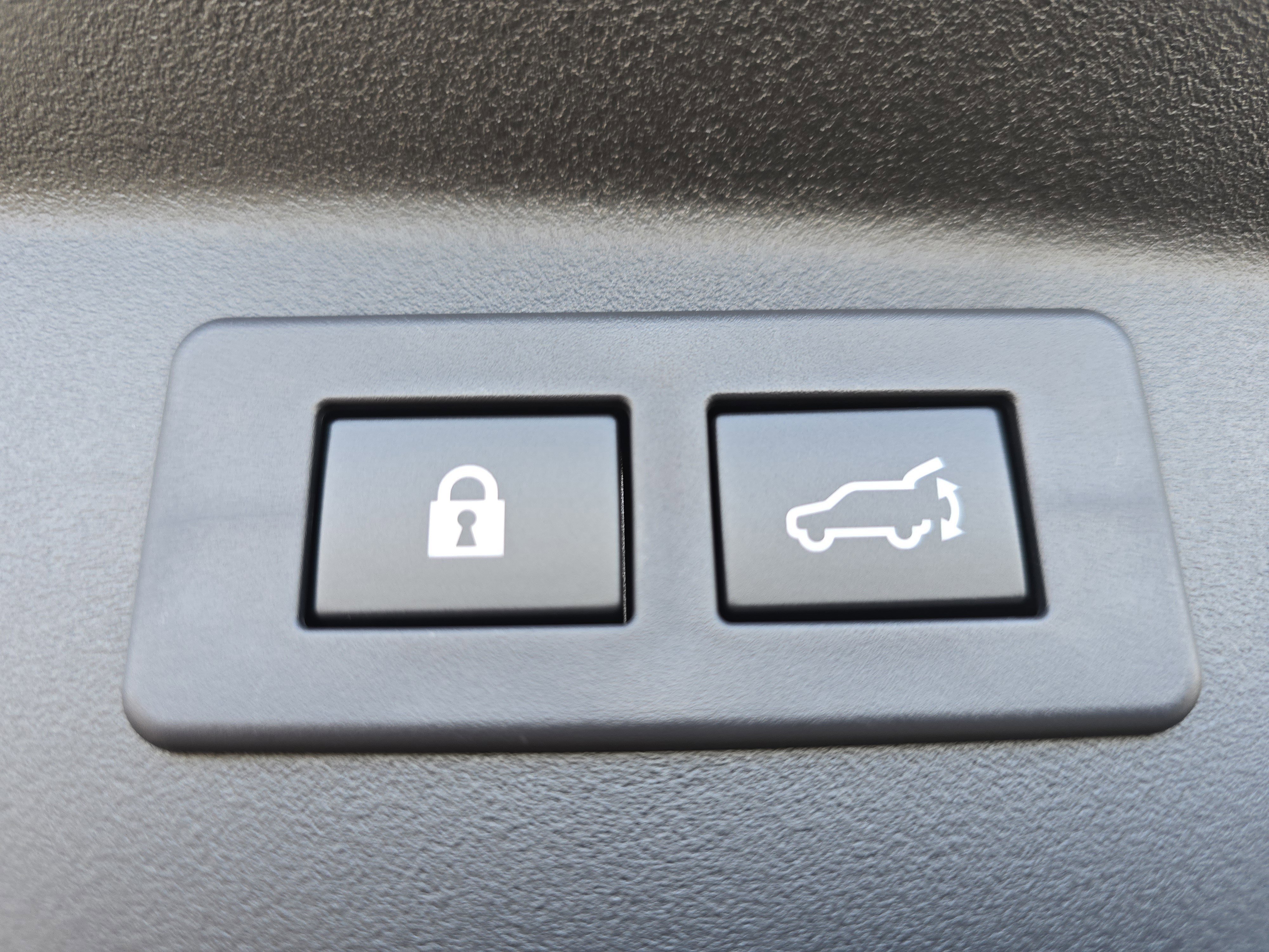 2026 Subaru Outback Limited - Photo 18