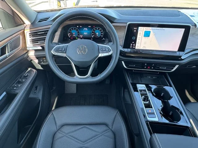 New 2026 Deep Black Pearl Volkswagen SE w/Technology image 29