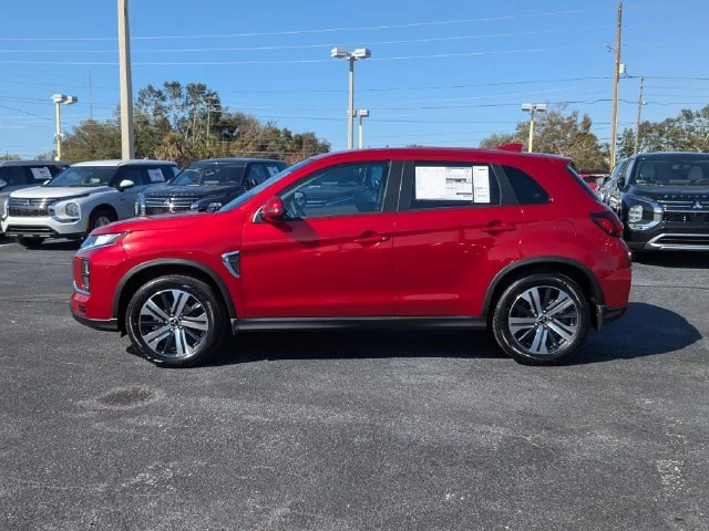 New 2027 Red Mitsubishi SE image 9