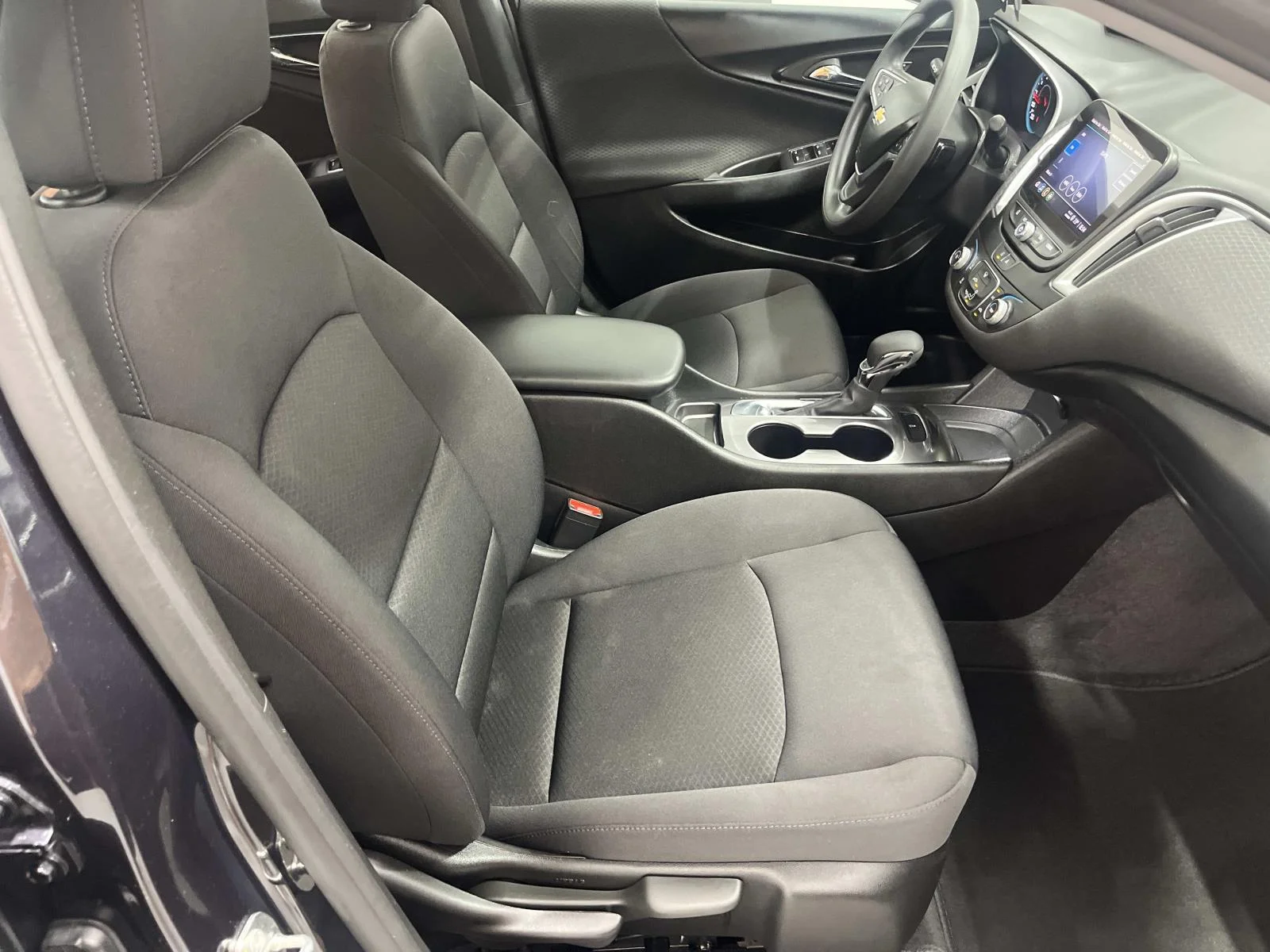 Used 2022 DARK ASH METALLIC Chevrolet LS image 28