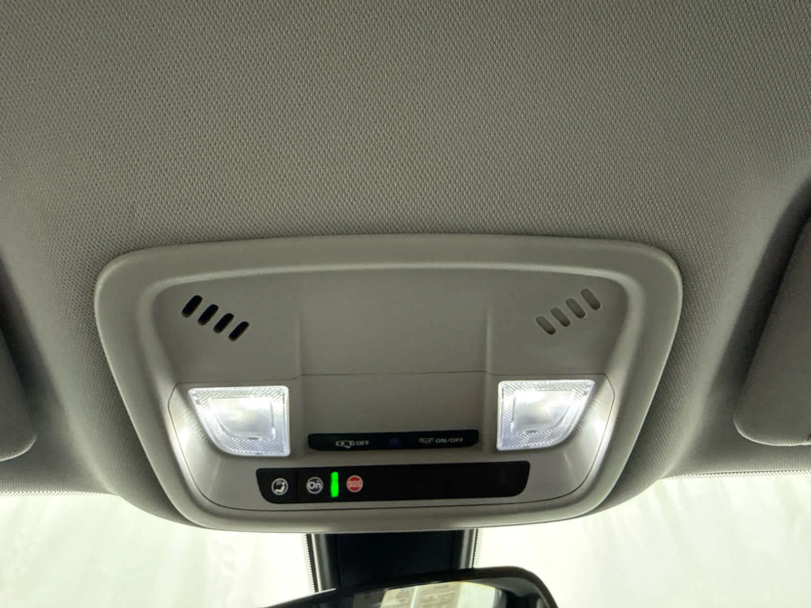 Used 2022 MINERAL GRAY METALLIC Chevrolet LS image 21