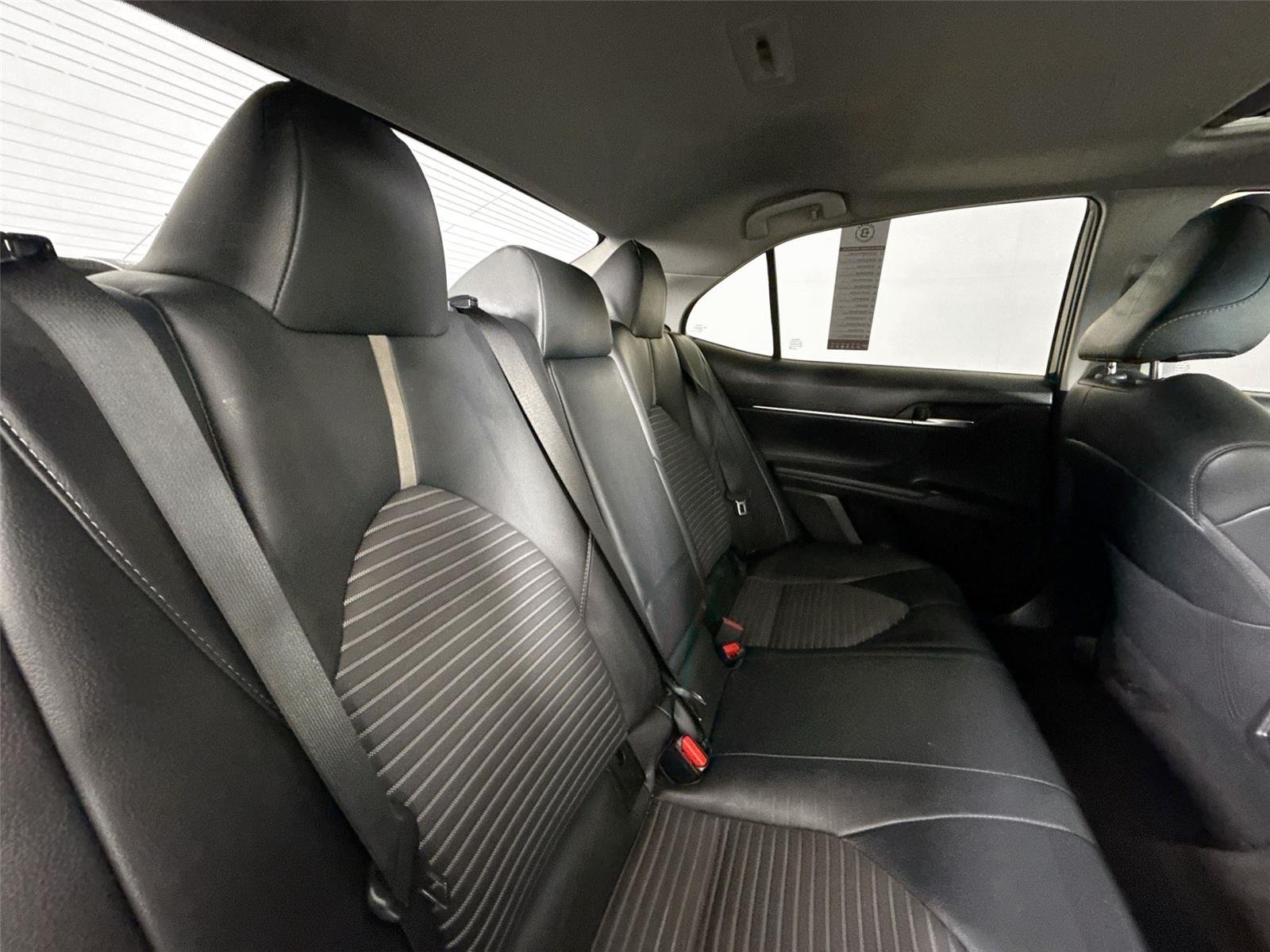 Used 2018 Galactic Aqua Mica Toyota SE image 38