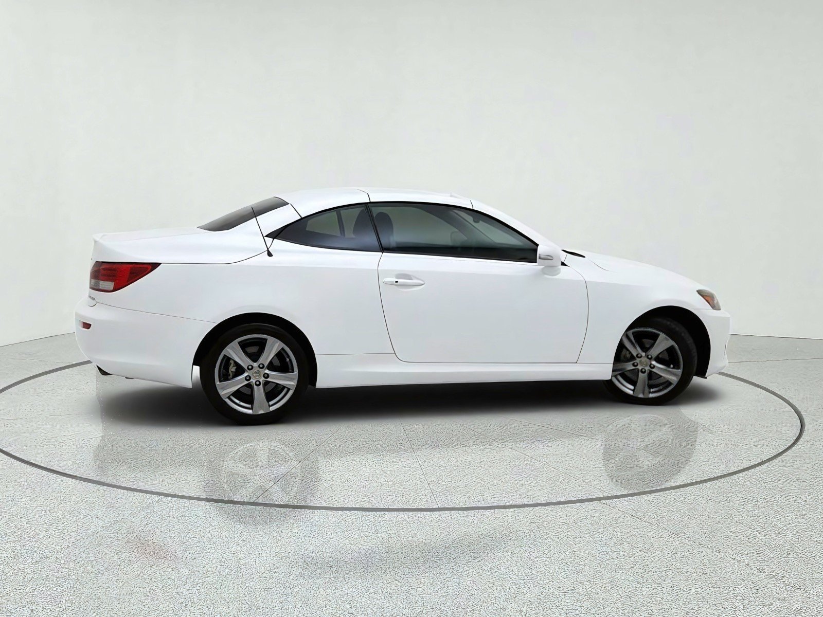 Used 2013 Starfire Pearl Lexus 2-DR. HARDTOP CONV image 7