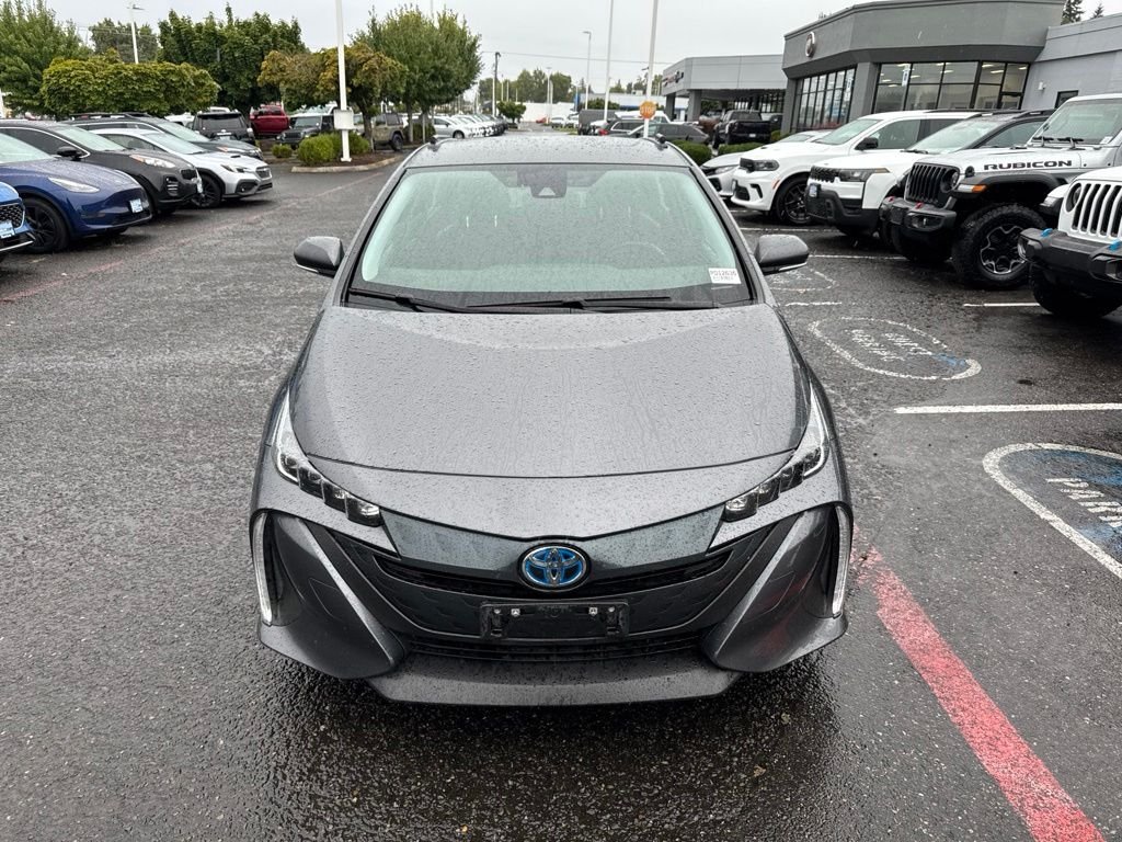 Used 2020 Magnetic Gray Metallic Toyota XLE image 2