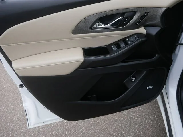 2023 Chevrolet Traverse Premier - Photo 21