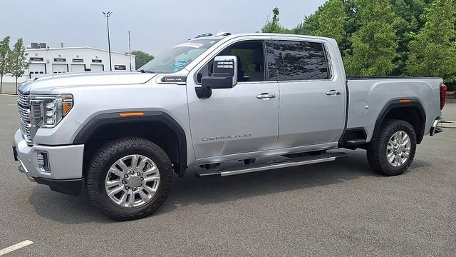 Used 2023 Quicksilver Metallic GMC Denali image 6
