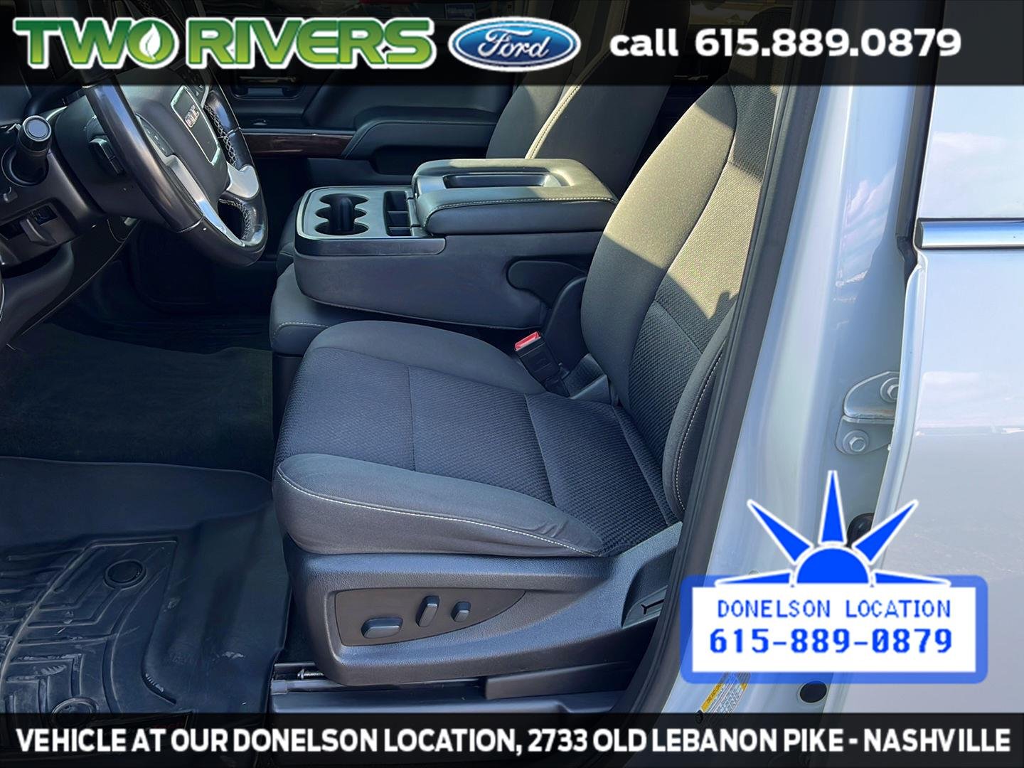 Used 2018 White Frost Tri-Coat GMC SLE image 21