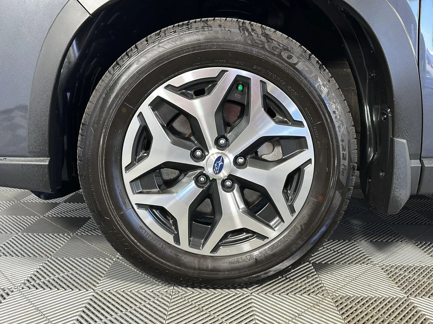 Used 2024 Magnetite Gray Metallic Subaru Premium image 6