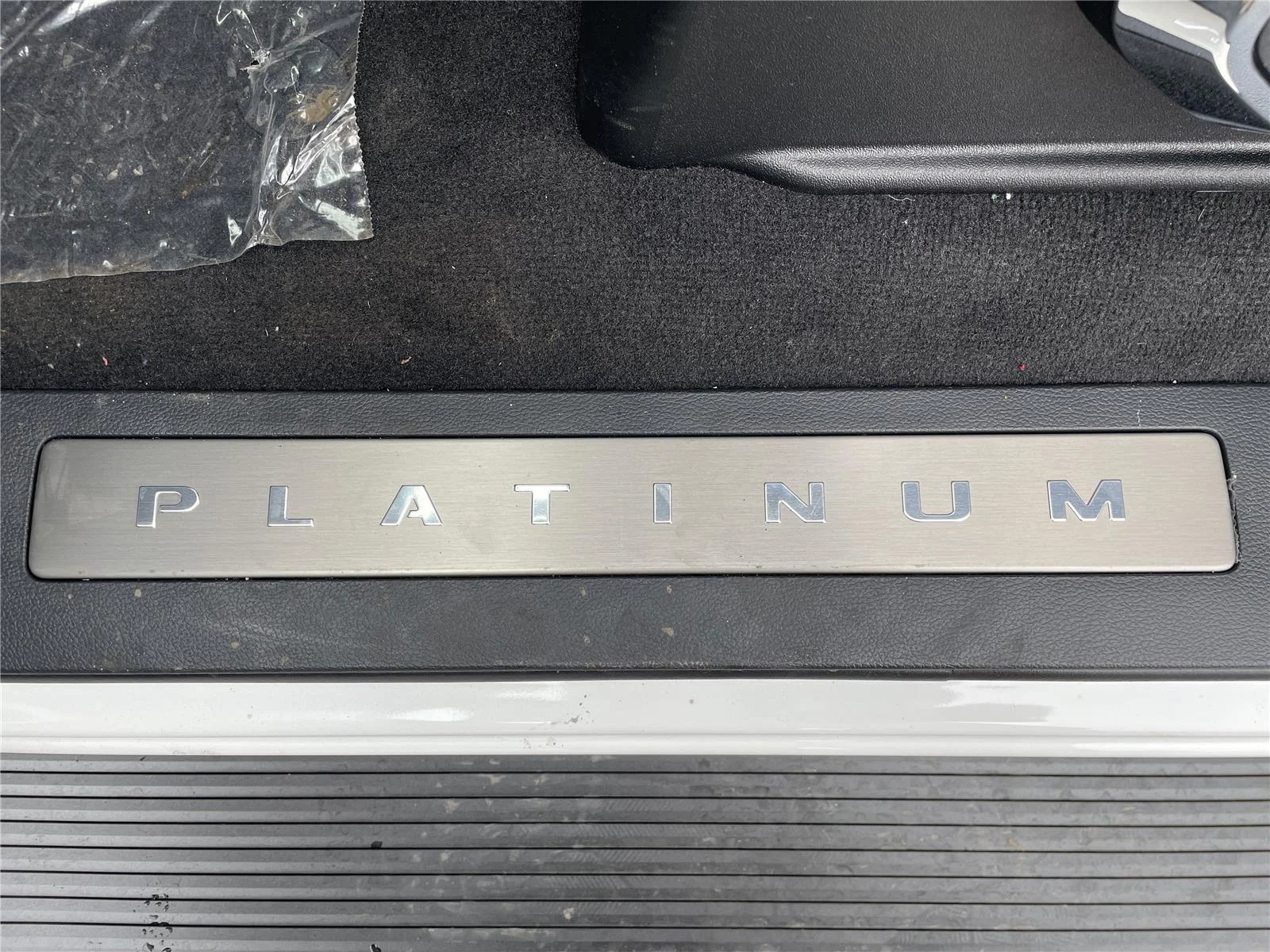 New 2026 Star White Metallic Tri-Coat Ford Platinum image 17