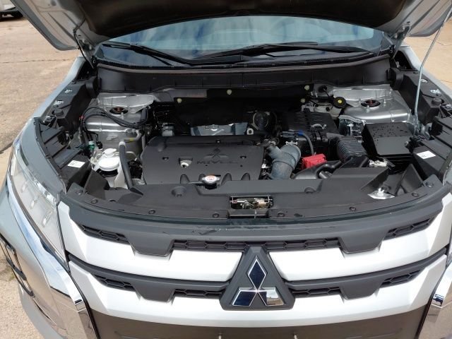Used 2025 Black Mitsubishi 2.0 ES image 35