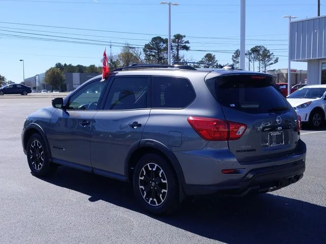 Used 2019 Gray Nissan SV image 5