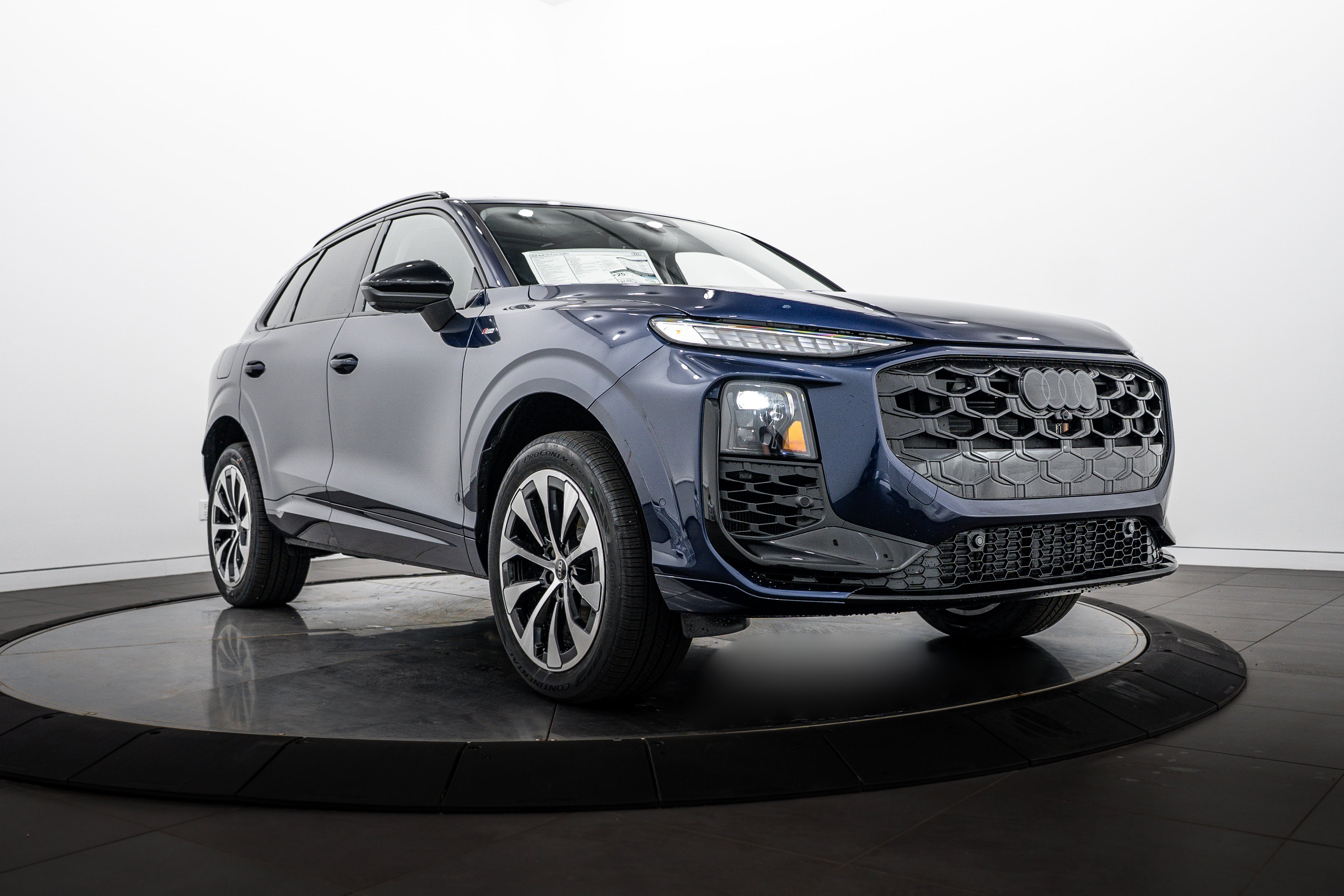 2026 Audi Q3 S line quattro's photo