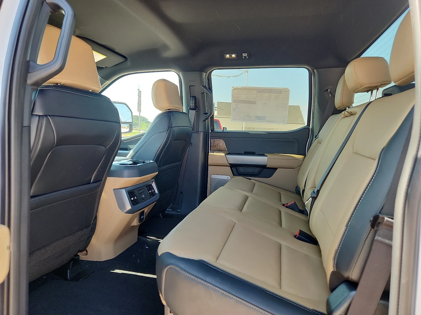 New 2026 Oxford White Ford F-250® Lariat® image 18