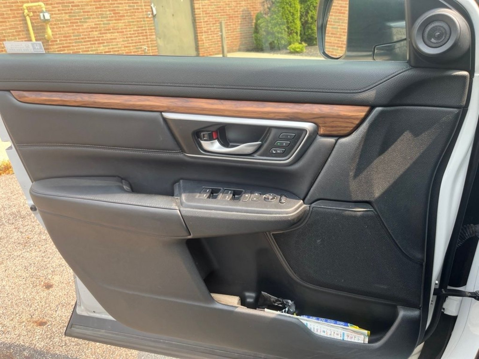 Certified Used 2019 Platinum White Pearl Honda Touring image 12