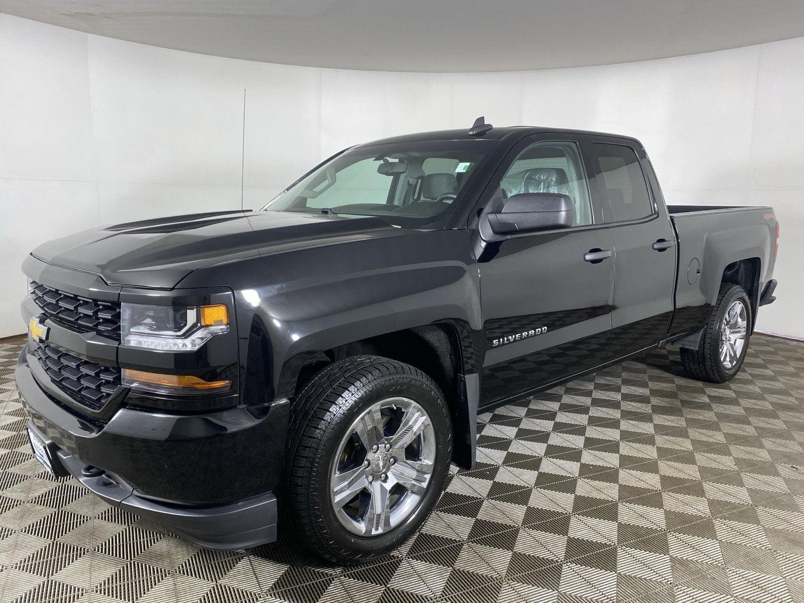 Used 2017 Black Chevrolet Custom image 8