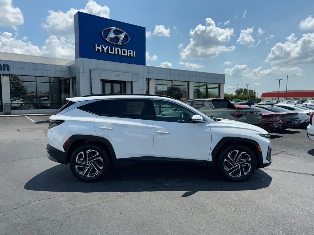 2025 Hyundai Tucson Limited - Photo 8