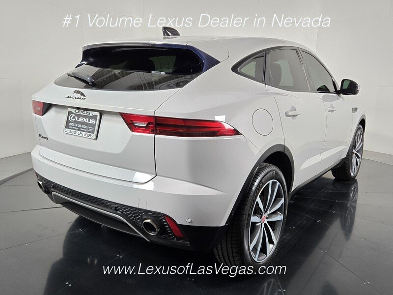 Used 2021 Yulong White Metallic Jaguar P250 SE image 6