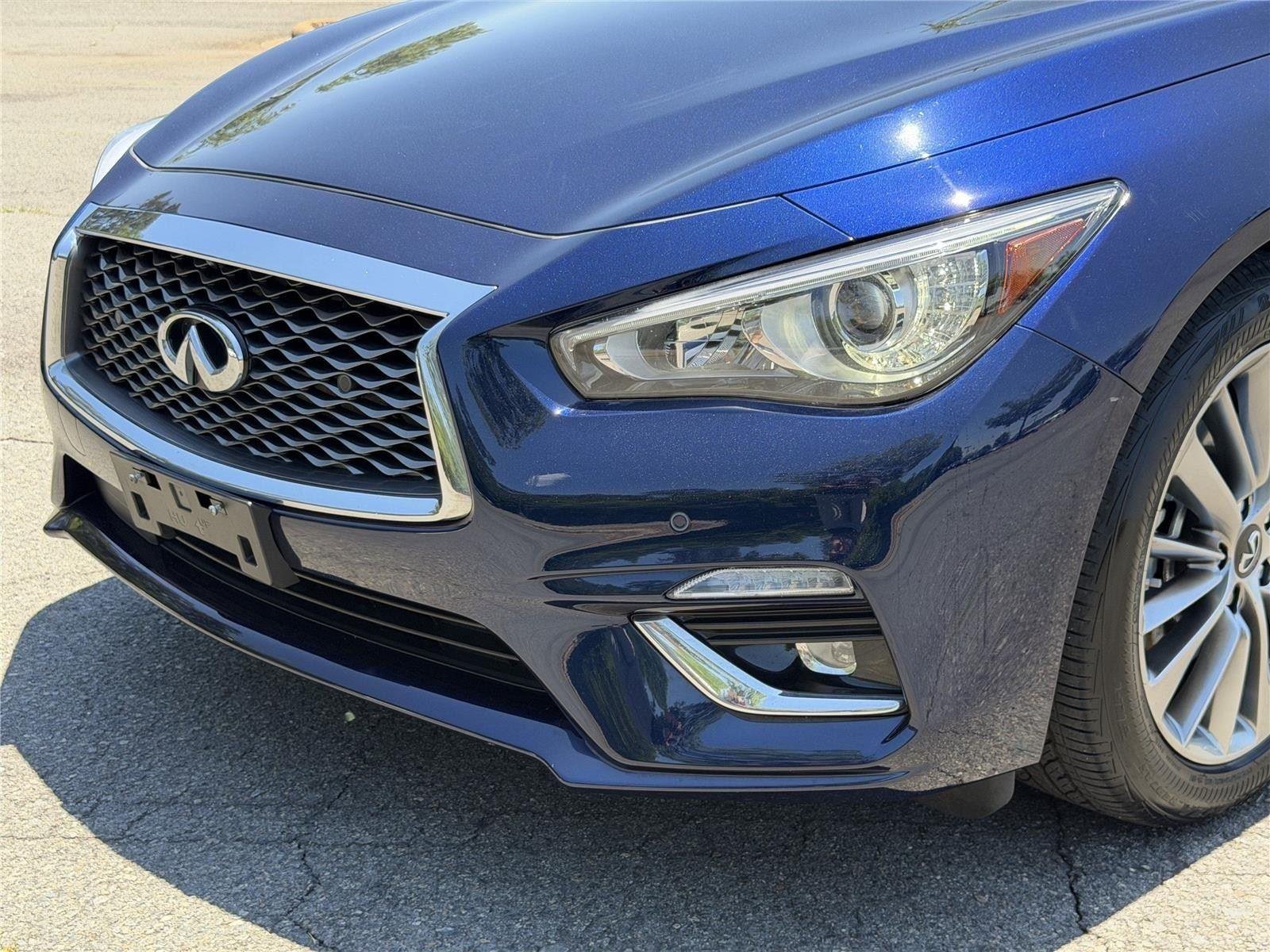 Used 2023 Grand Blue INFINITI LUXE image 34