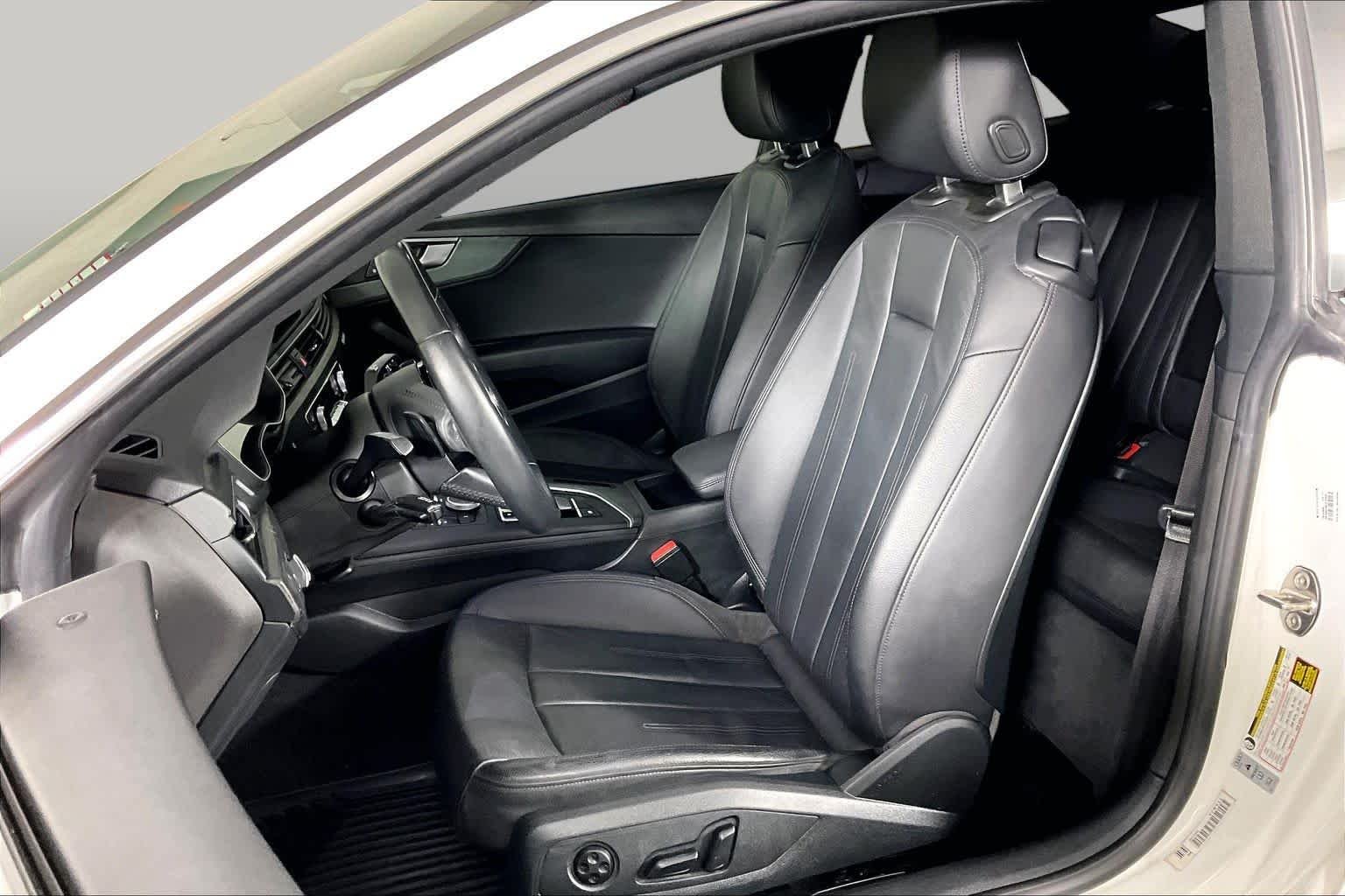 Used 2018 Ibis White Audi Premium image 8