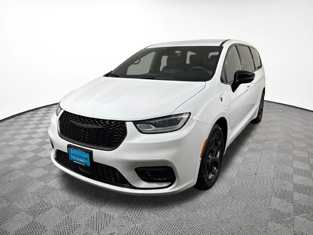 2024 Chrysler Pacifica