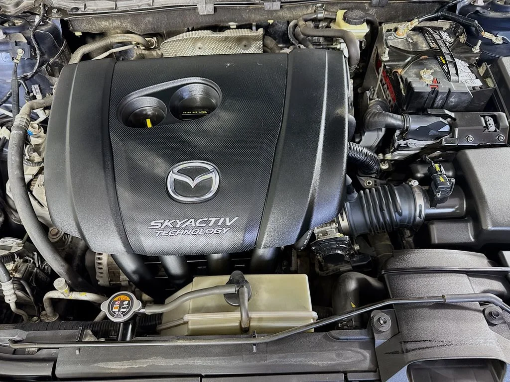 Used 2016 Blue Mazda i Sport image 36