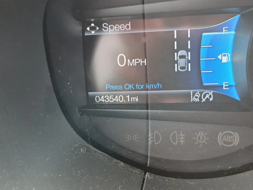 Used 2021 Oxford White Ford SEL image 15