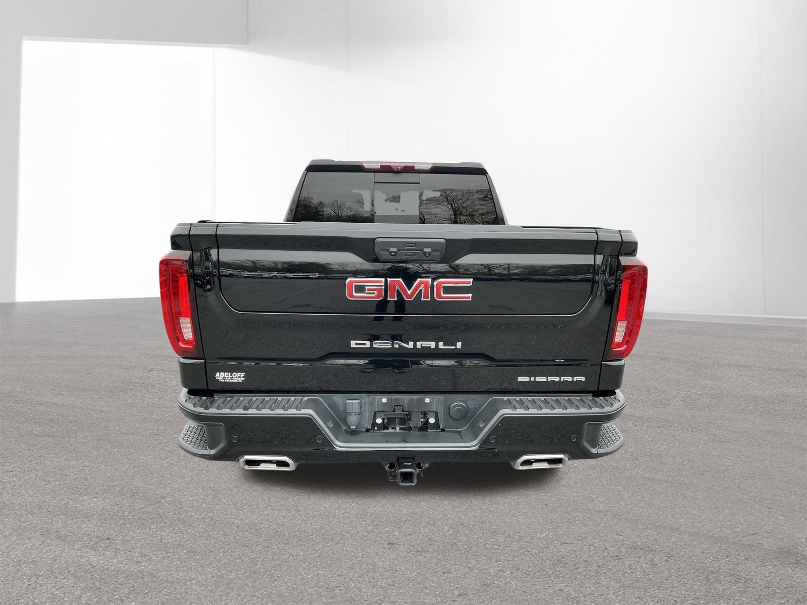 Used 2023 Onyx Black GMC Denali image 4