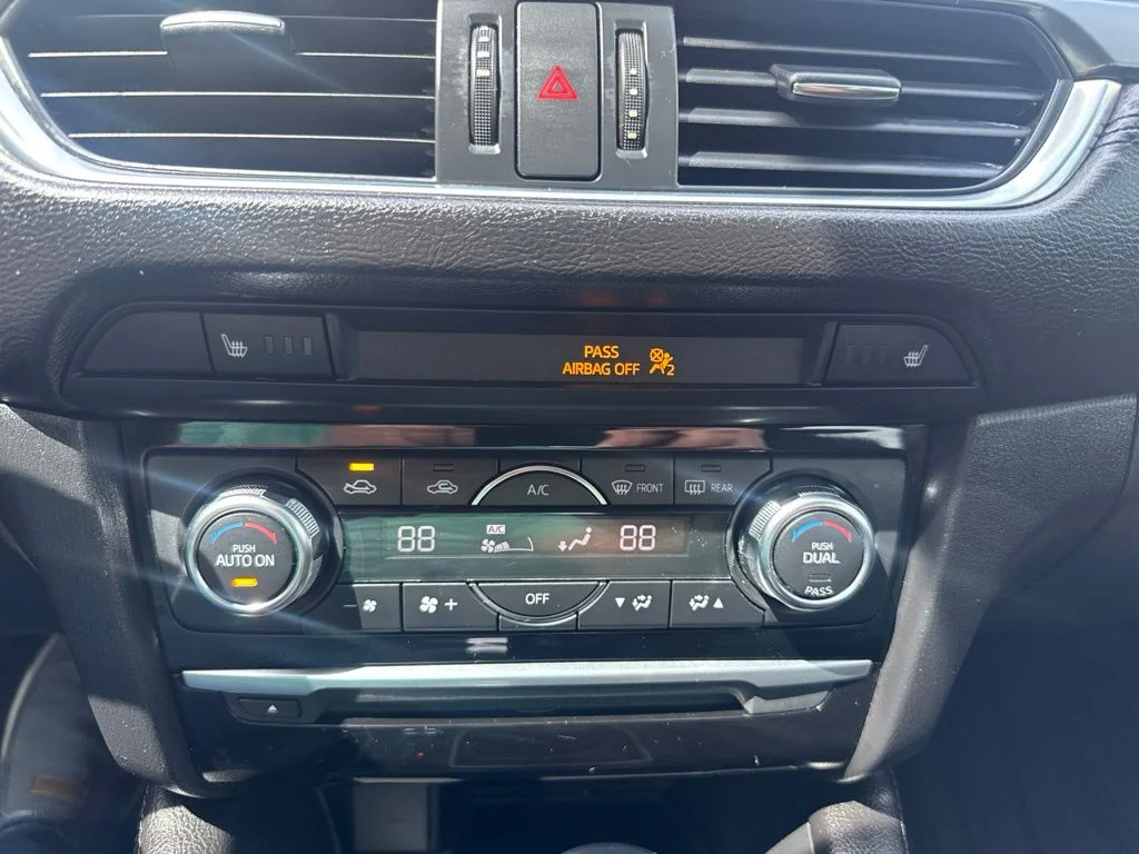 Used 2017 Silver Mazda Touring image 35