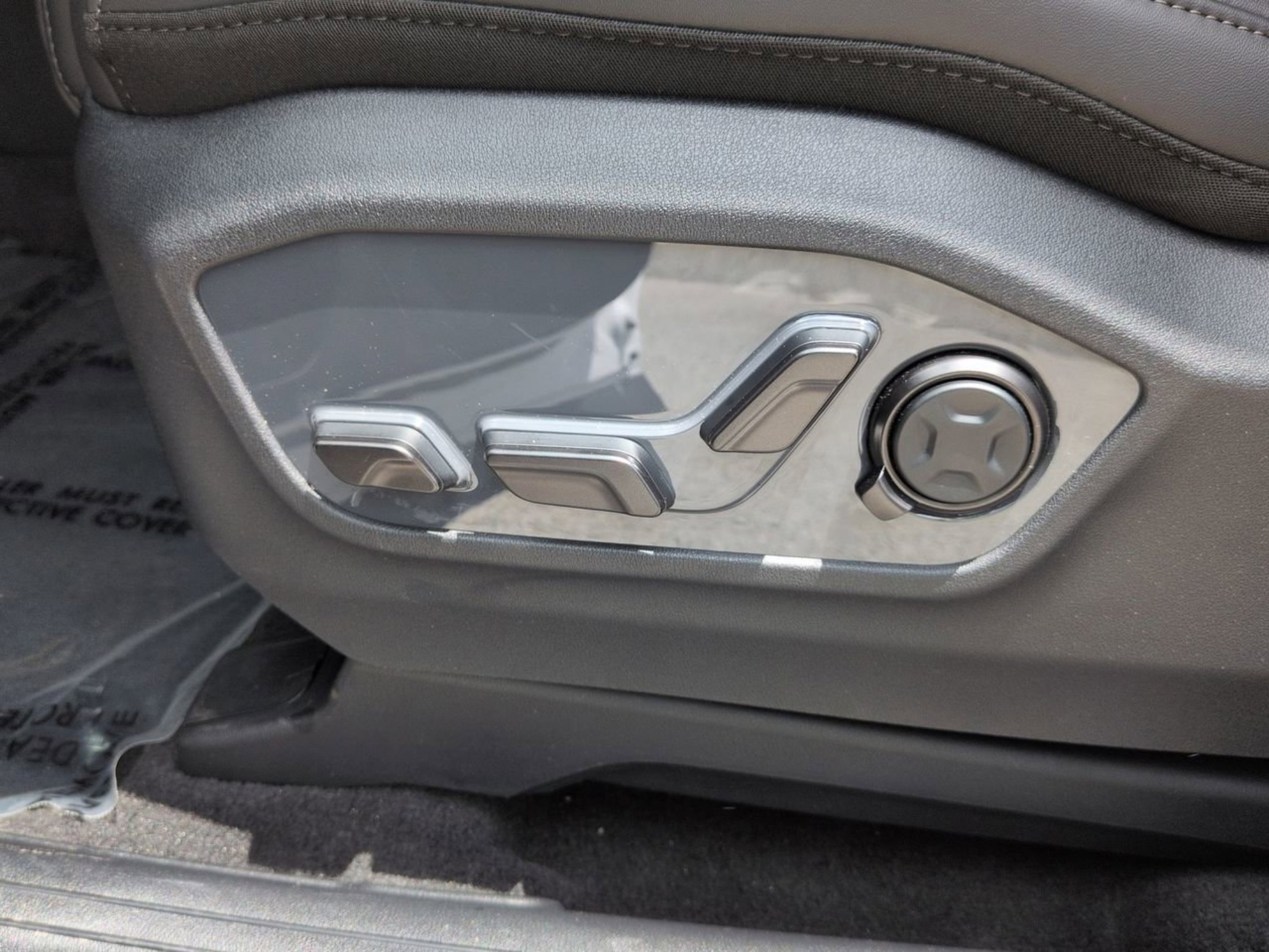 New 2027 Glacial White Kia X-Pro SX-Prestige image 24