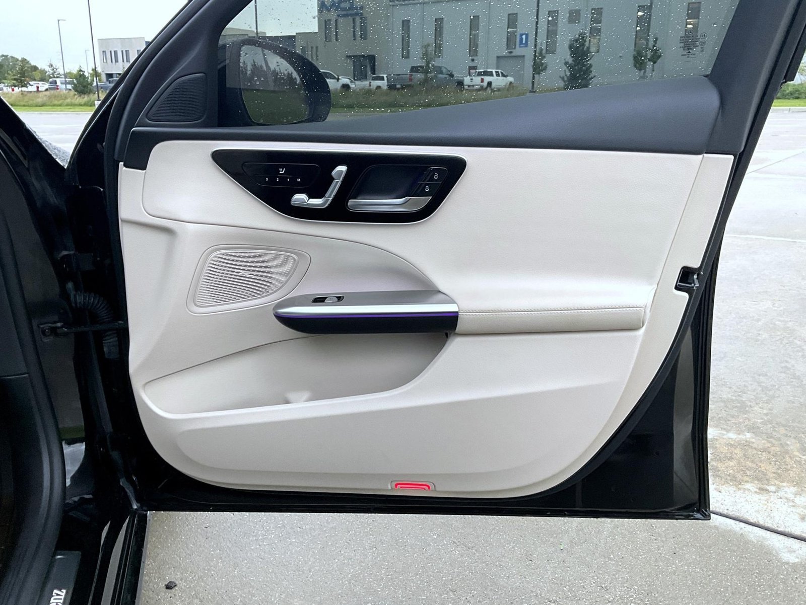 Used 2022 Black Mercedes-Benz C 300 image 17