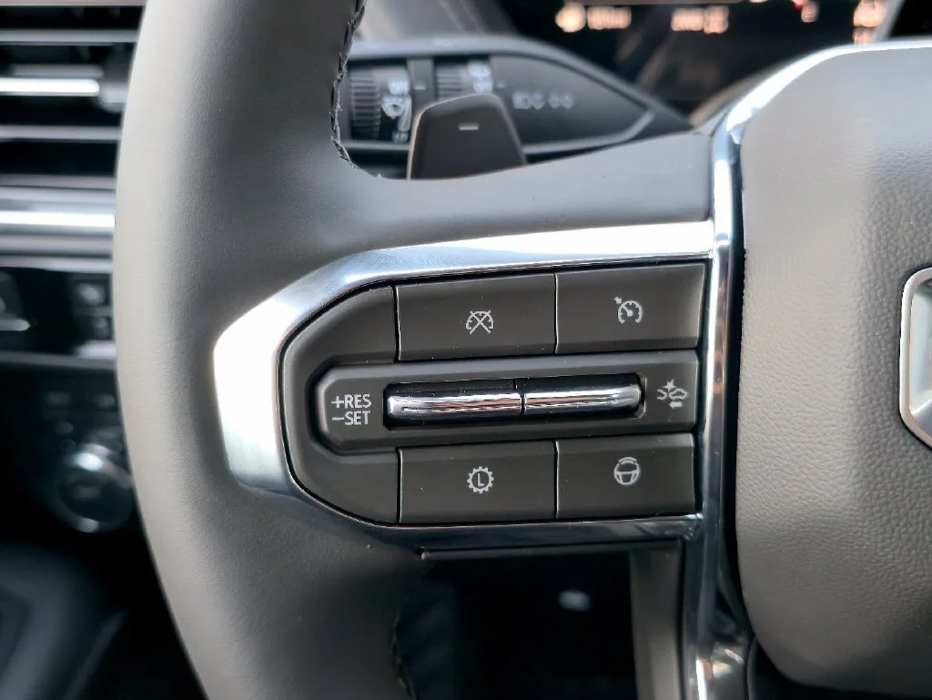2026 GMC Yukon XL Denali - Photo 18