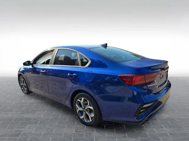 Used 2019 Blue Kia LXS image 6