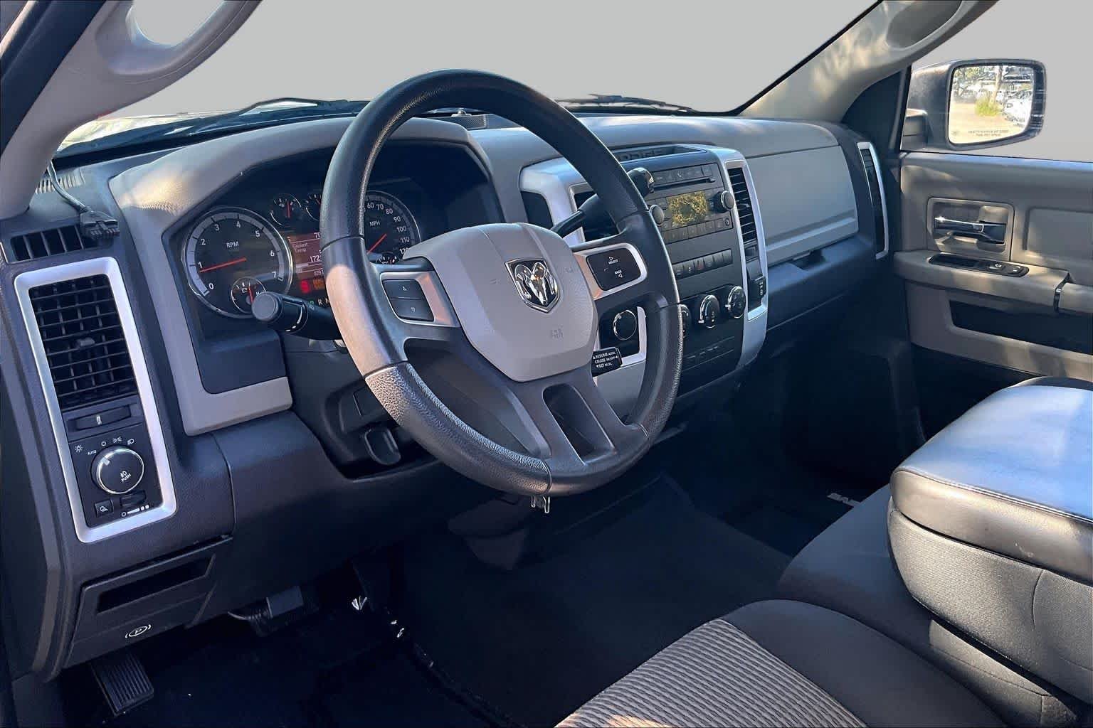 Used 2011 Bright Silver Metallic Ram SLT image 17