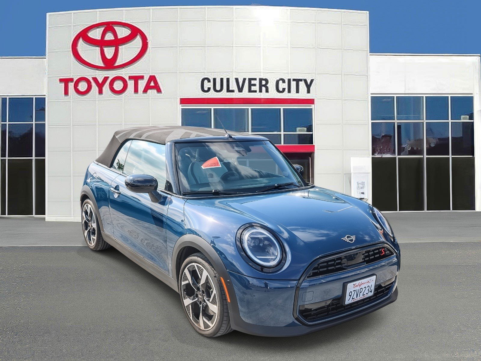 2025 MINI Convertible