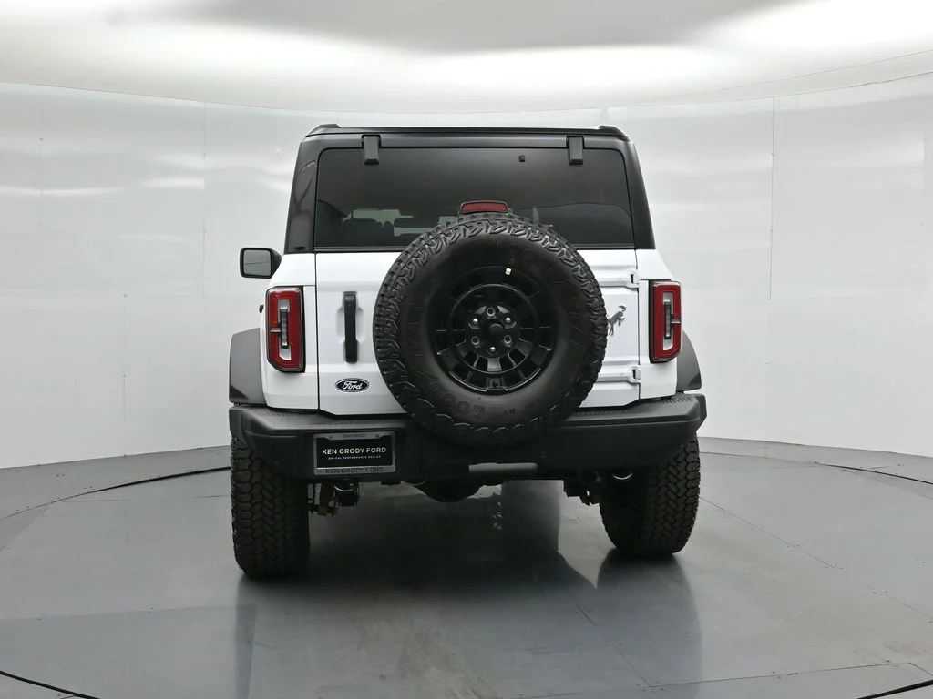 New 2026 White Ford Badlands image 24