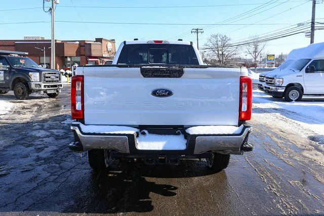 New 2026 Oxford White Ford XL image 8