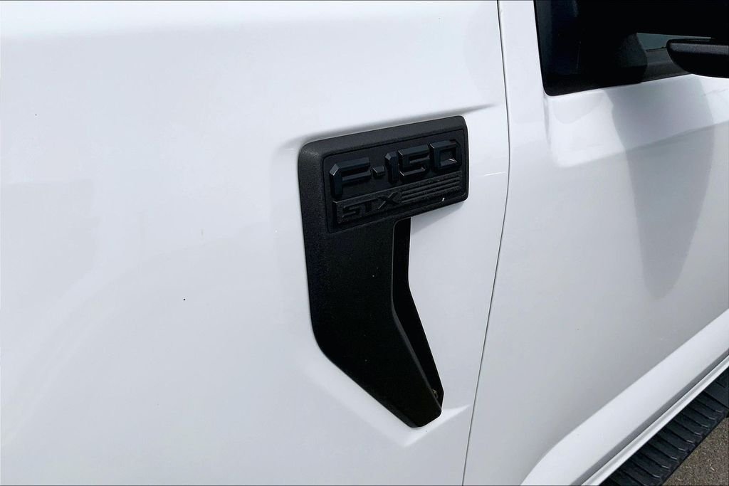 Used 2023 White Ford XL image 23