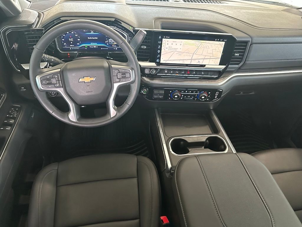 Used 2025 White Chevrolet LTZ image 17