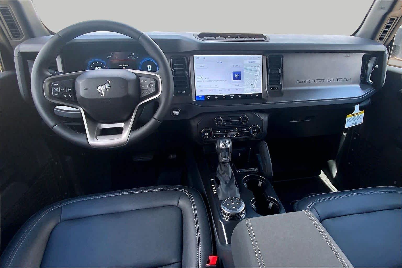 New 2026 Oxford White Ford Badlands® image 5