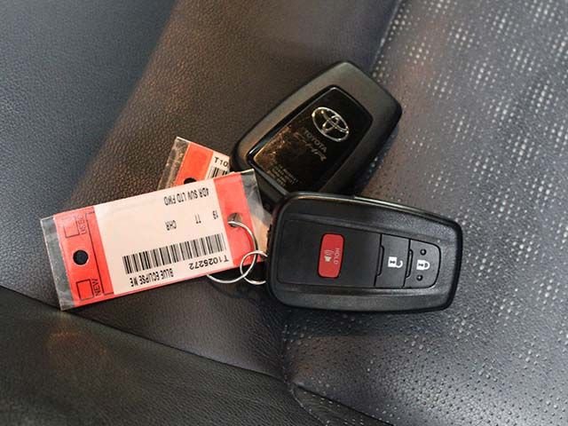 Certified Used 2019 Blue Toyota Limited image 17