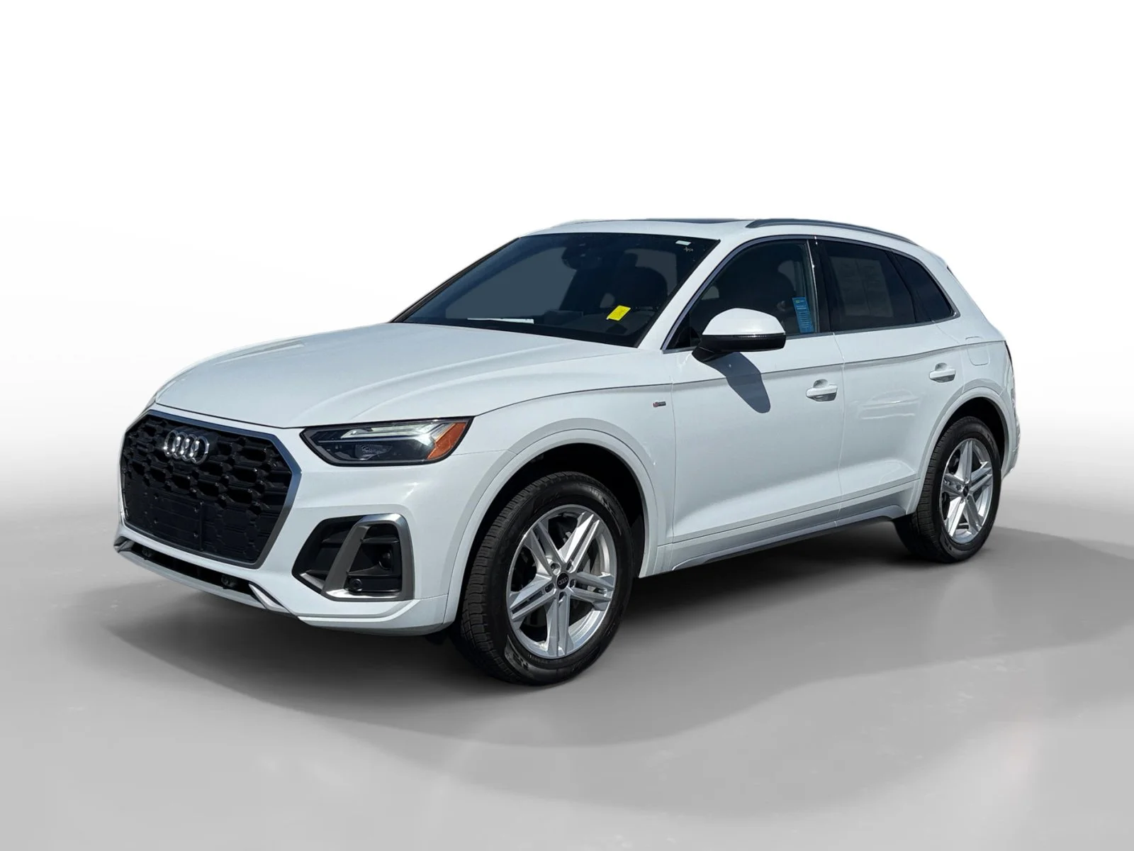 2023 Audi Q5 55 e Premium Plus's photo
