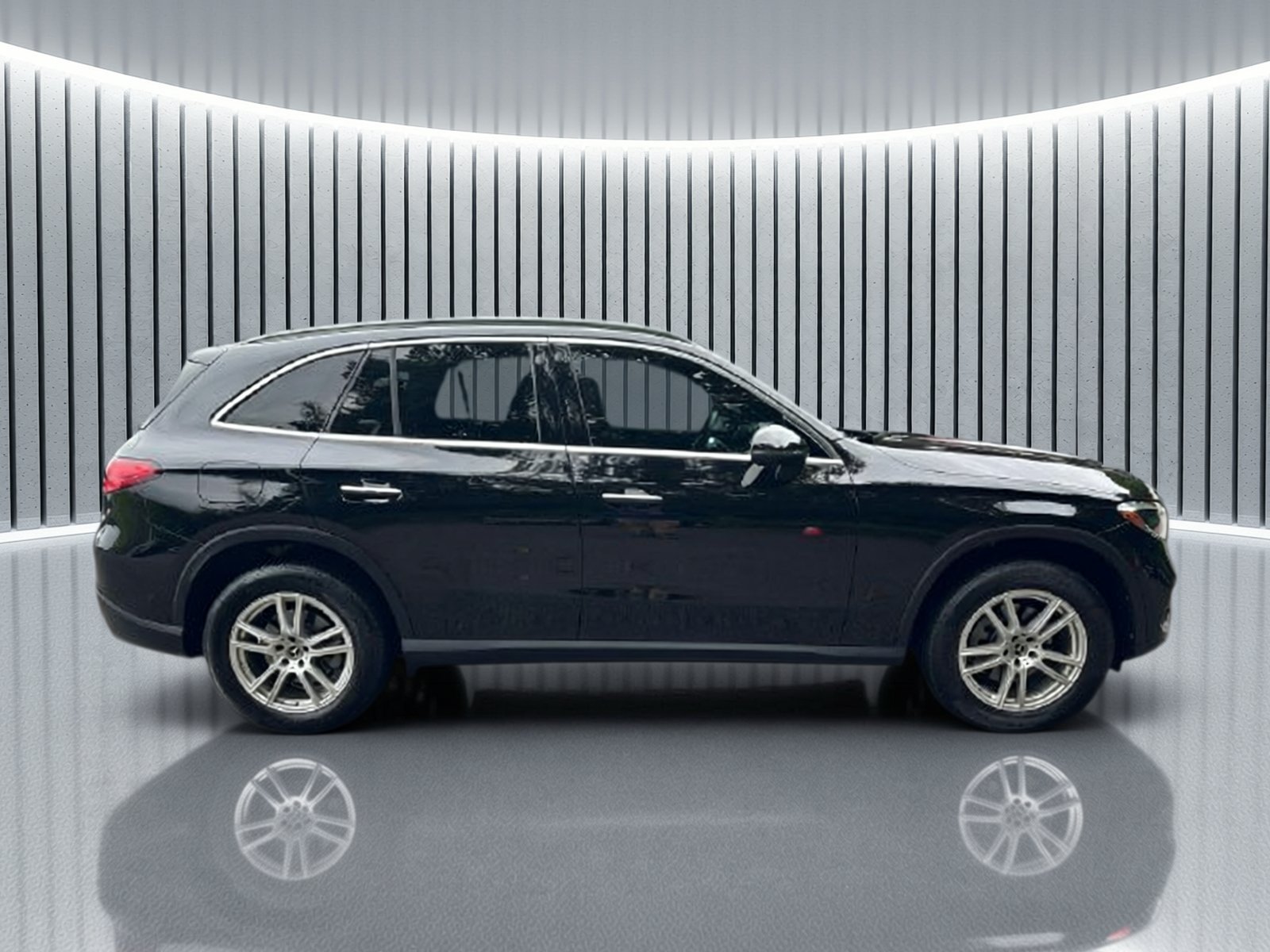 Certified Used 2023 Black Mercedes-Benz GLC 300 image 6