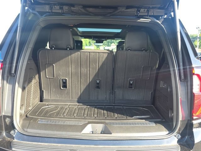 Used 2025 Onyx Black GMC AT4 Ultimate image 36