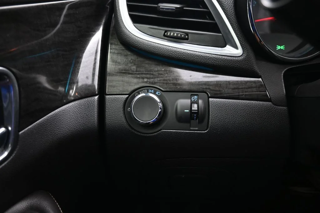 Used 2015 Black Buick Base image 22