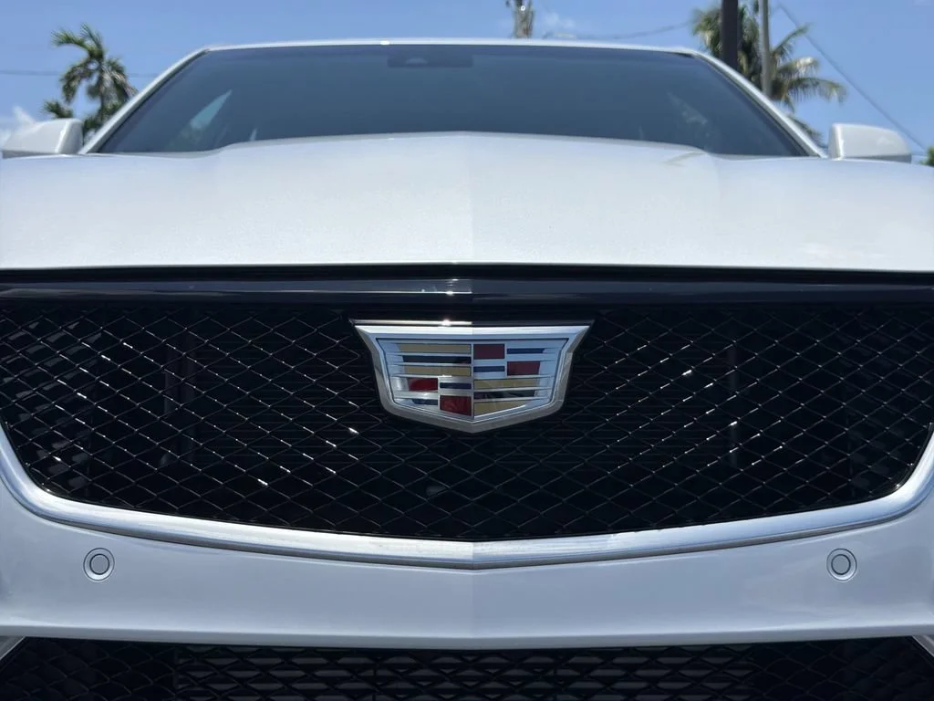 Used 2024 Crystal White Tricoat Cadillac Sport image 38