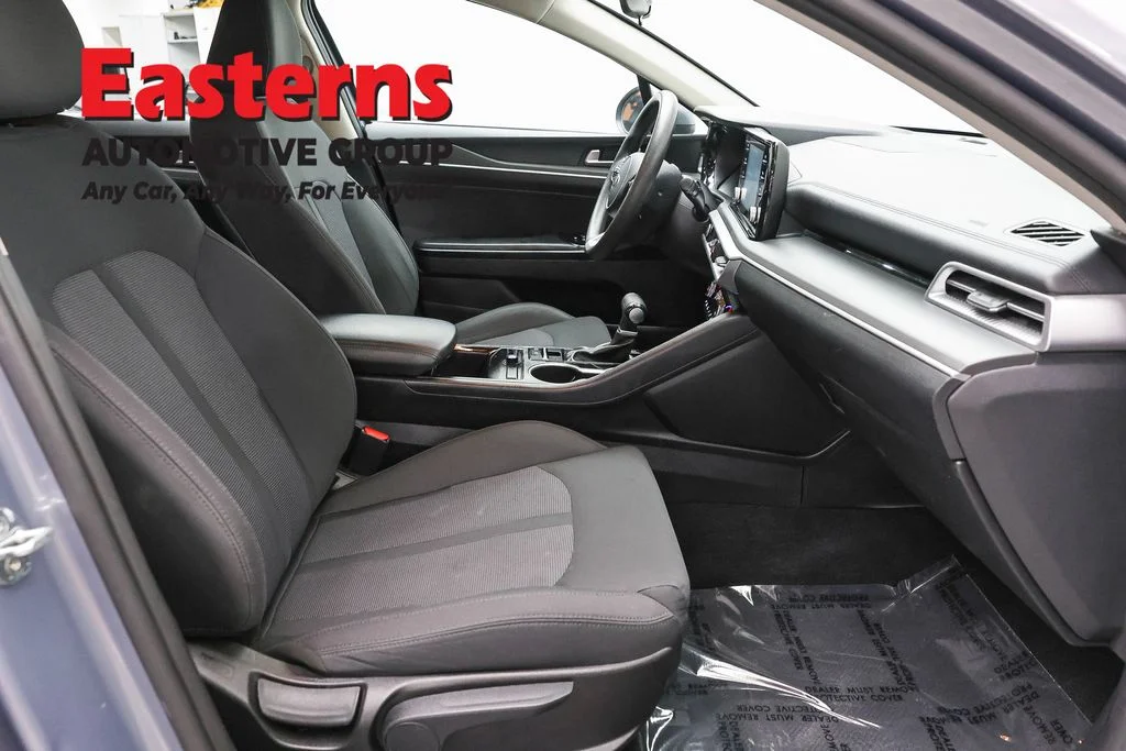 Used 2021 Silver Kia LXS image 23