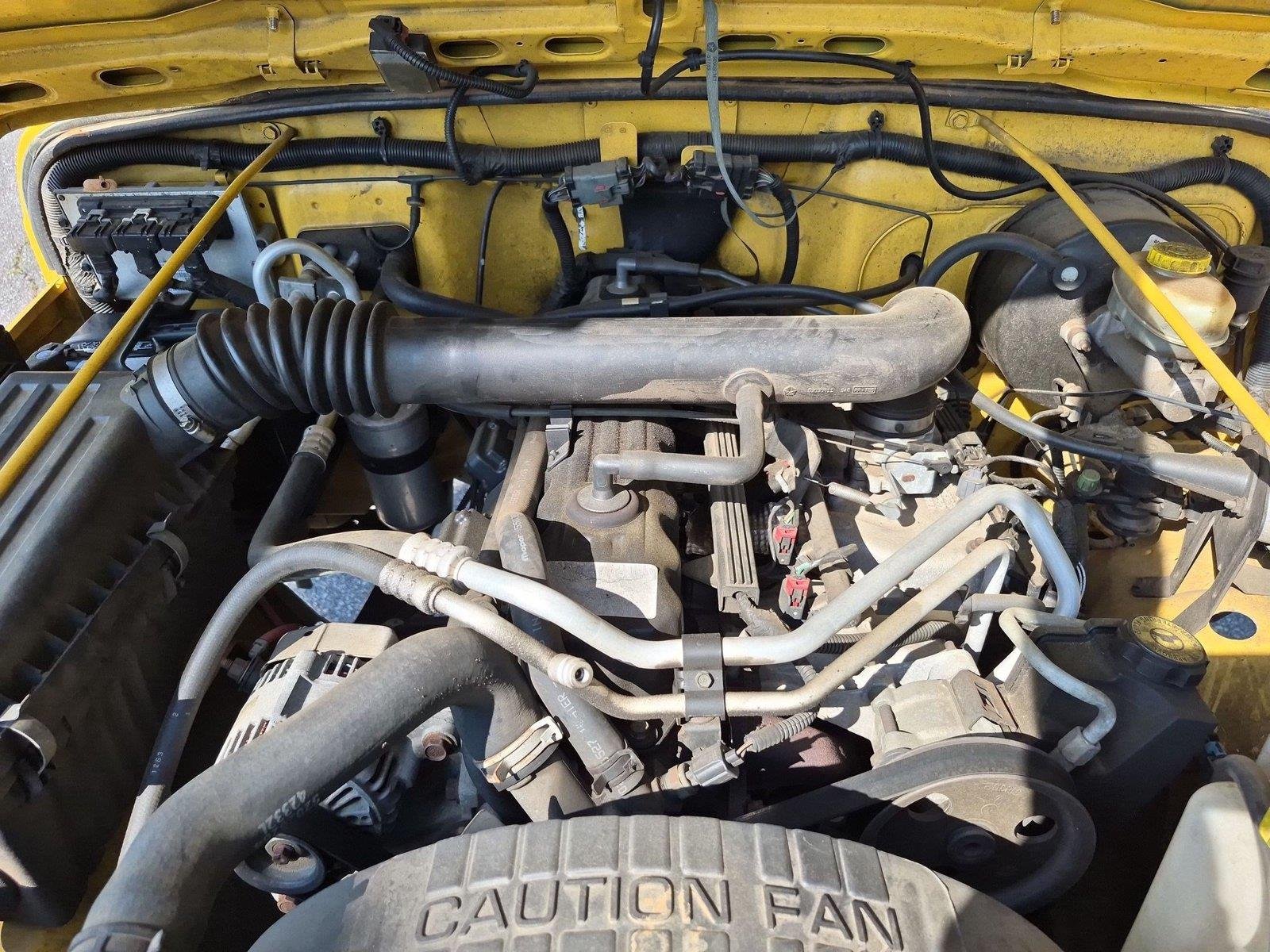 Used 2003  Jeep Sport image 32