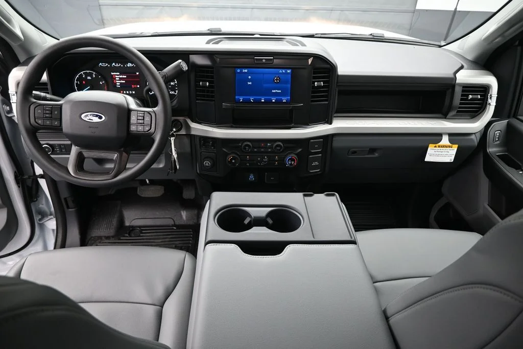 New 2026 Oxford White Ford XL image 18