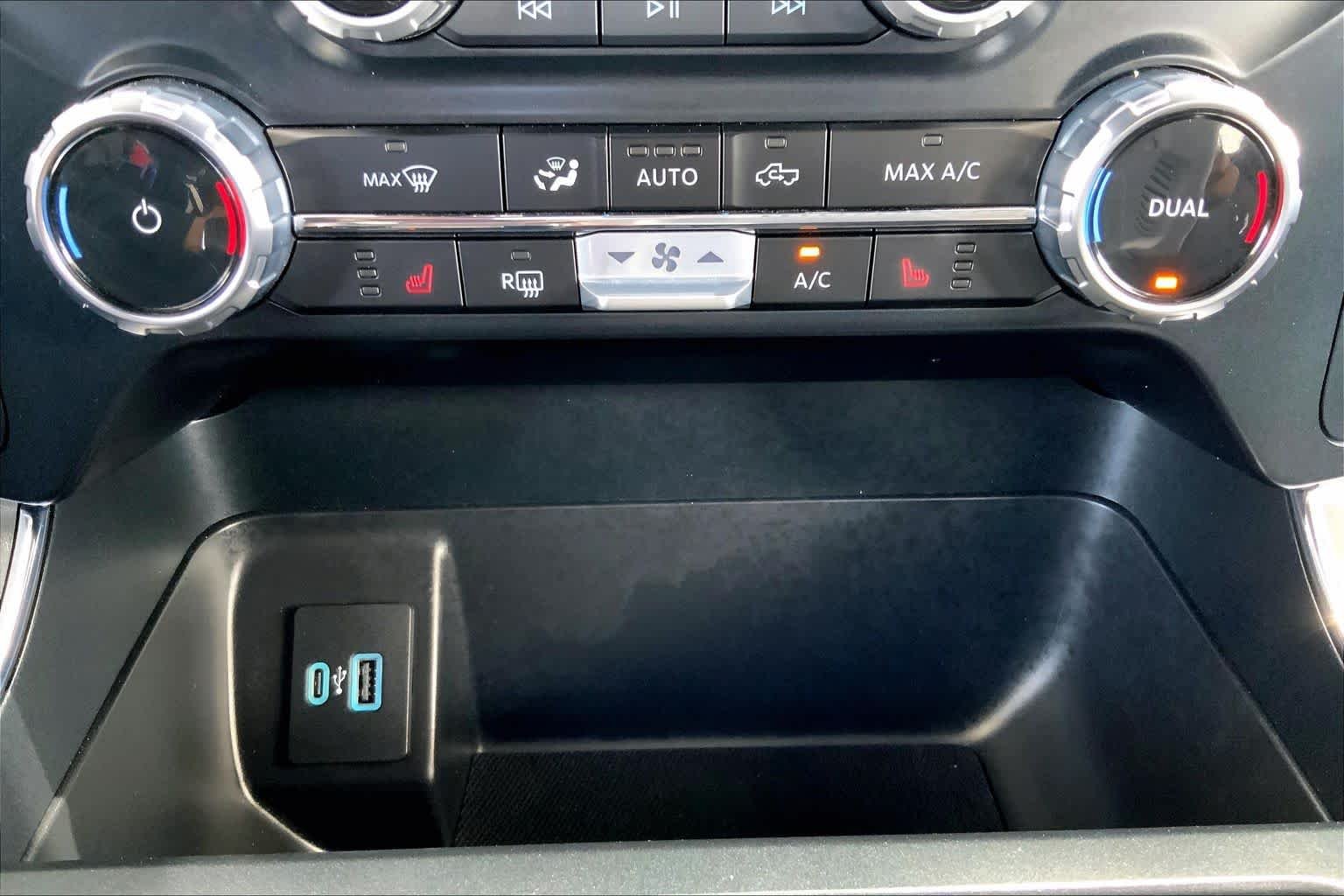 Used 2023 Race Red Ford XLT image 34